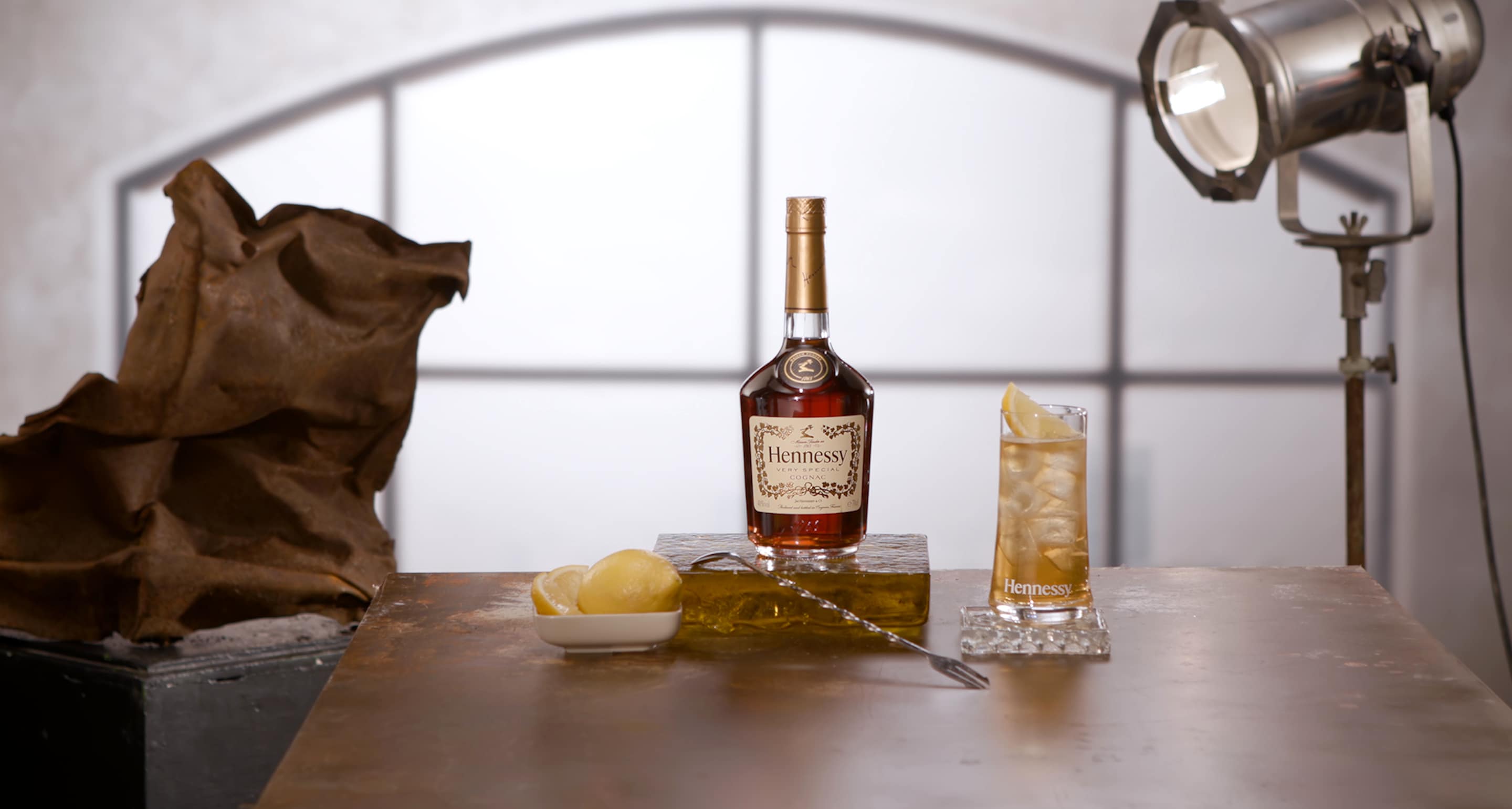 Hennessy Soda cocktail with cognac ingredients Hennessy