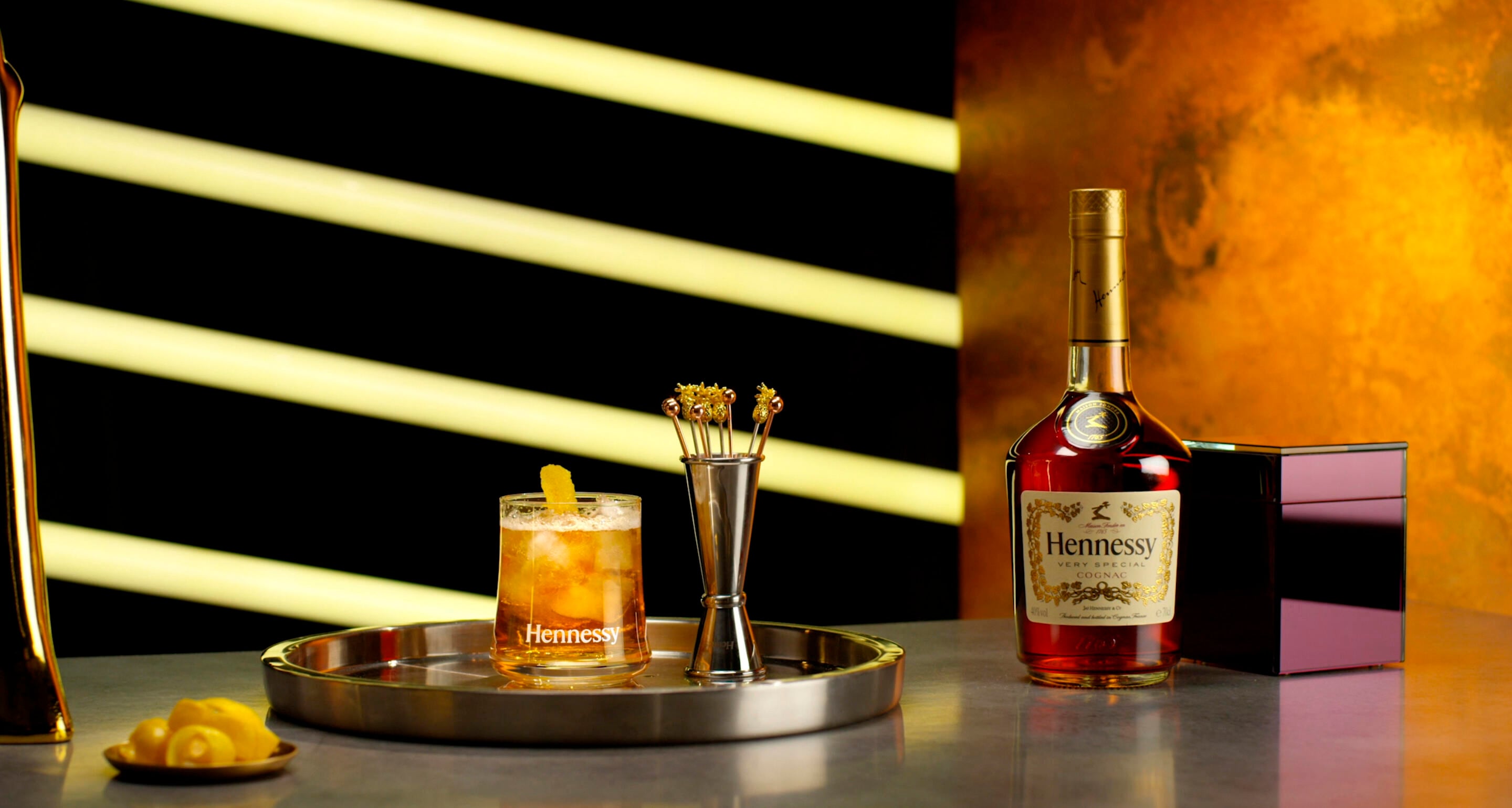 ARISTOCRAT COCKTAIL