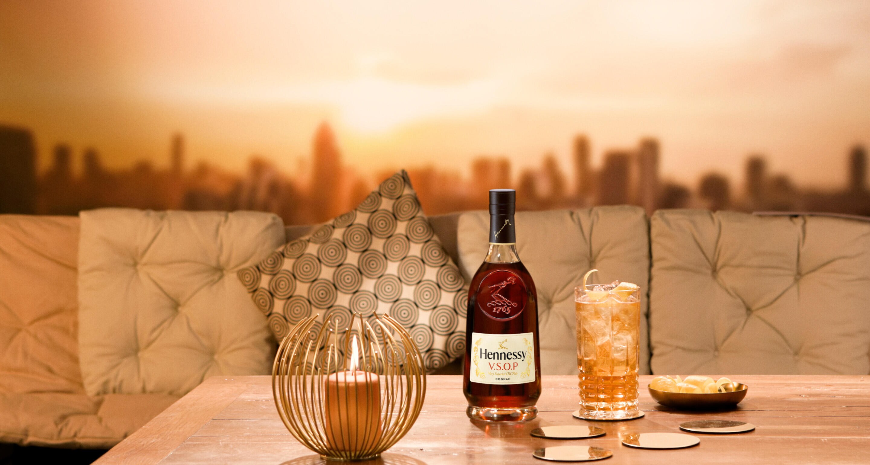 HENNESSY-COCKTAILS-HORSE-NECK