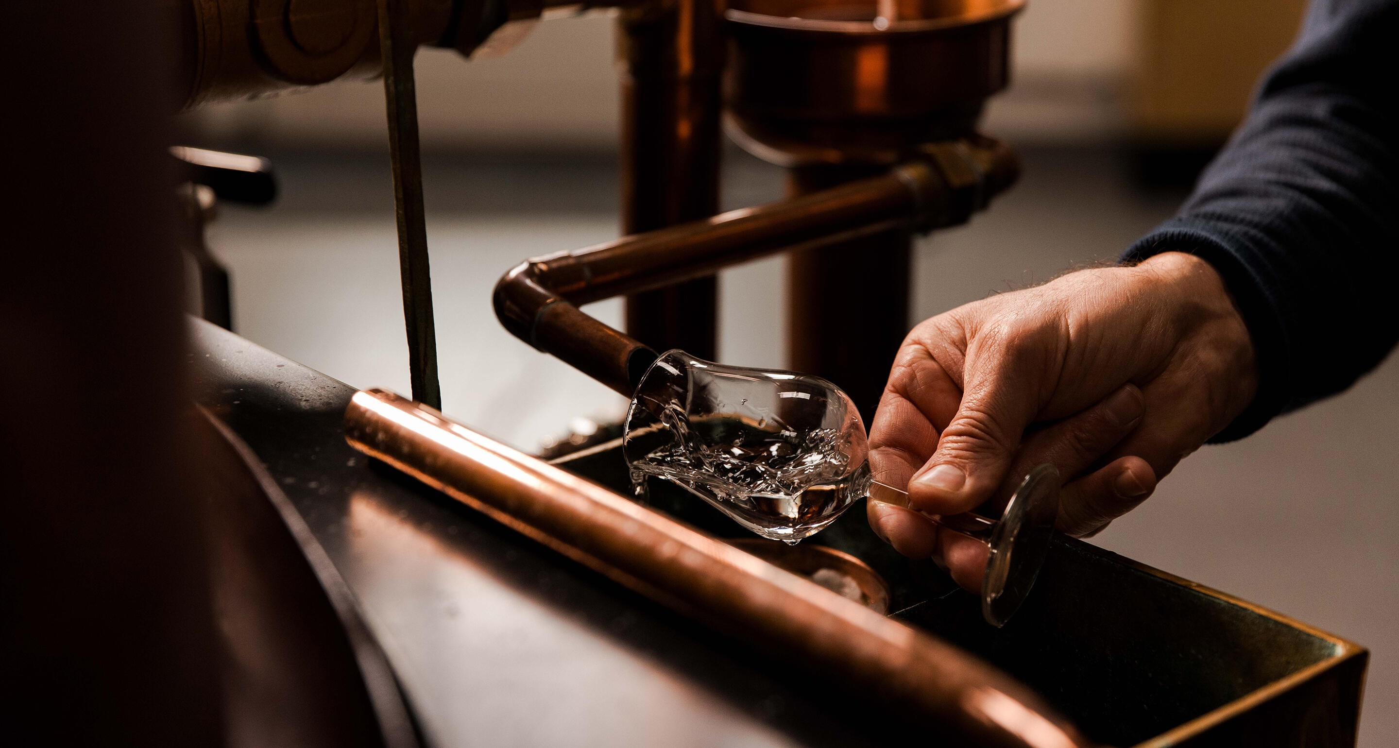 mbs5_behindthescenes_distilling