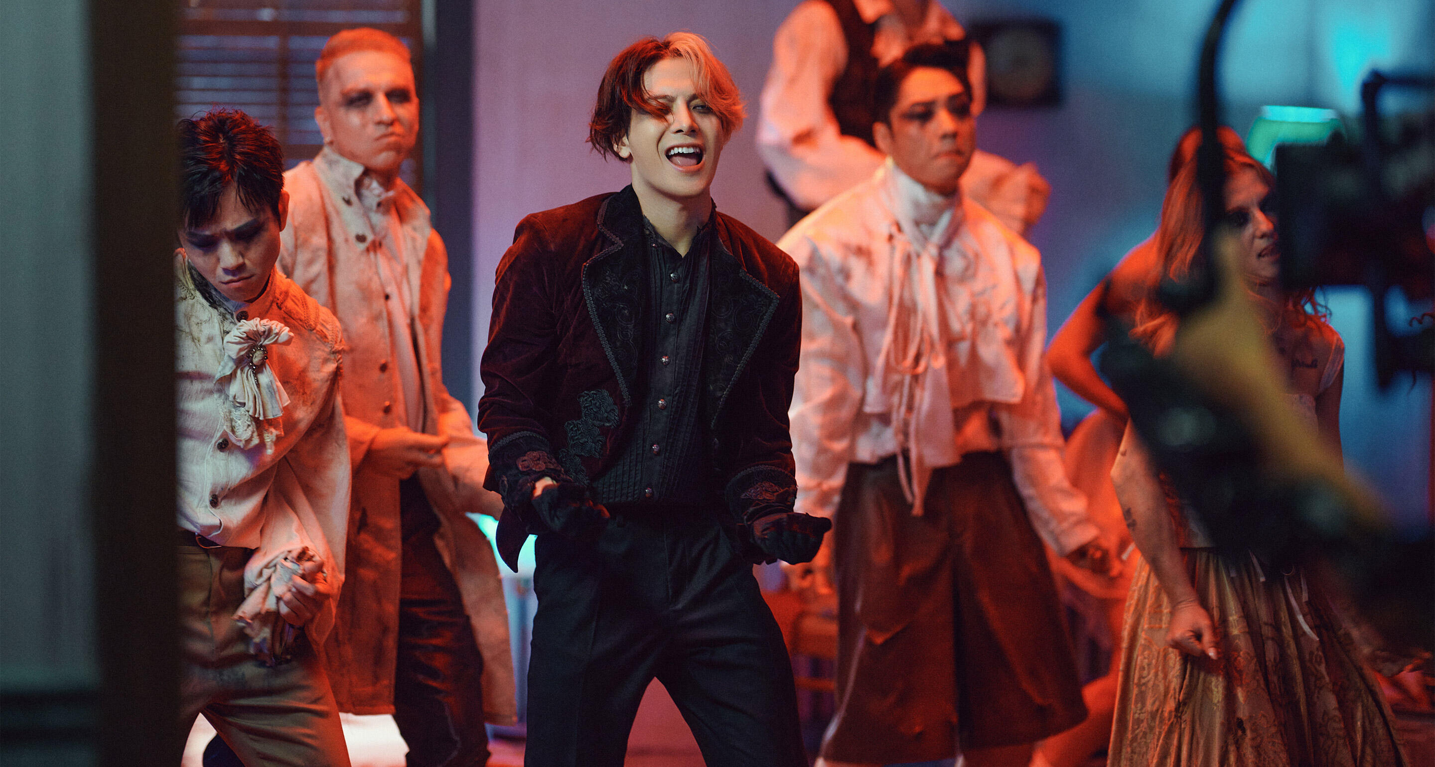 hennessy_vsop_night-blaze_jw_dm1_1014_2880x1540_1