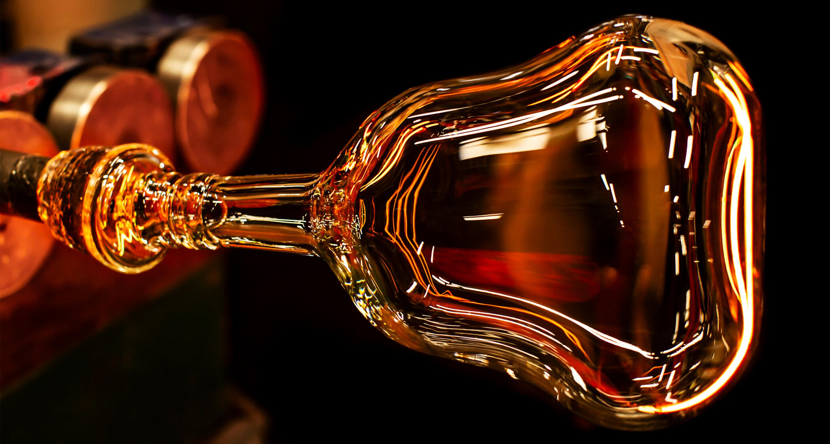 hny_xo_jmo_collaboration_14_2880x1540_1