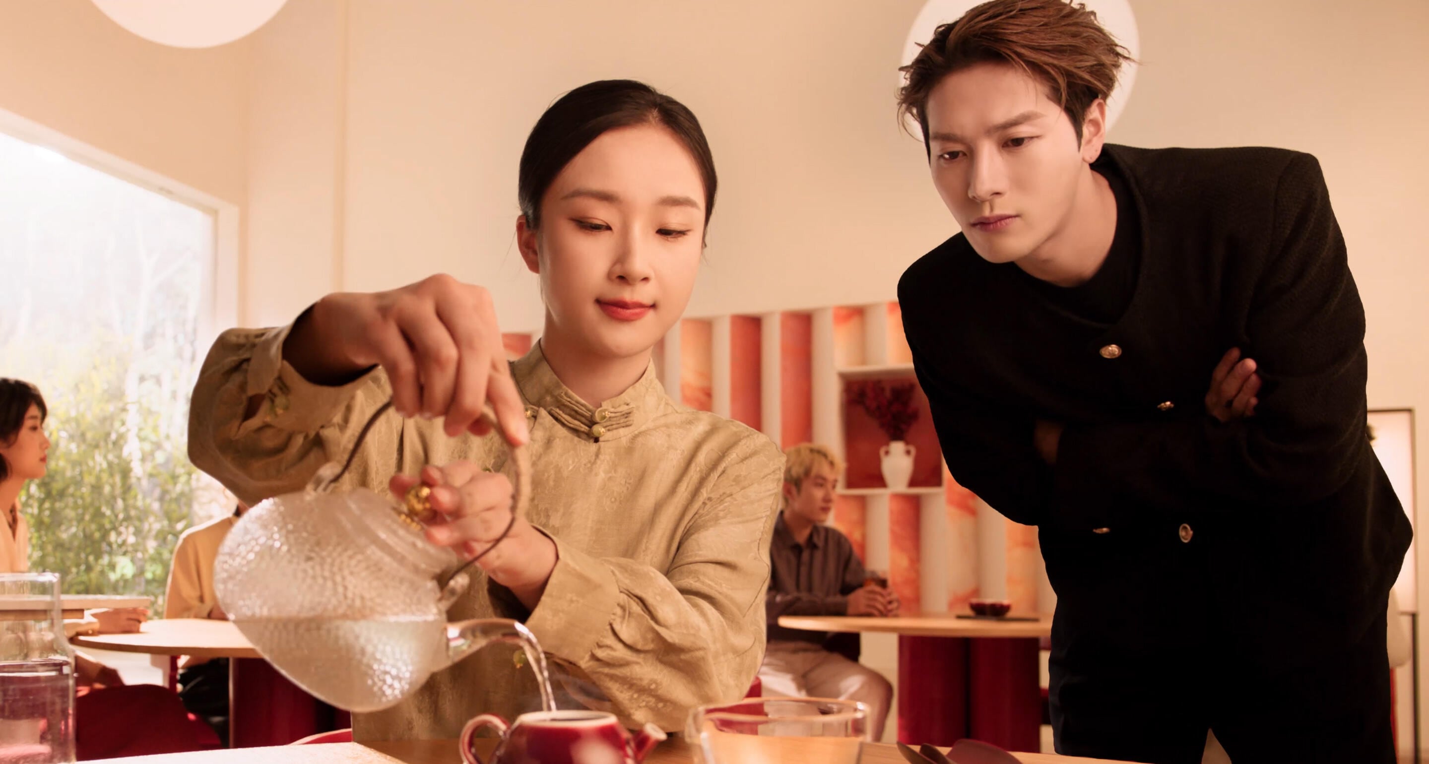 hennessy_vsop_16x9_0622_01_thumbnail_2880x1540.jpg