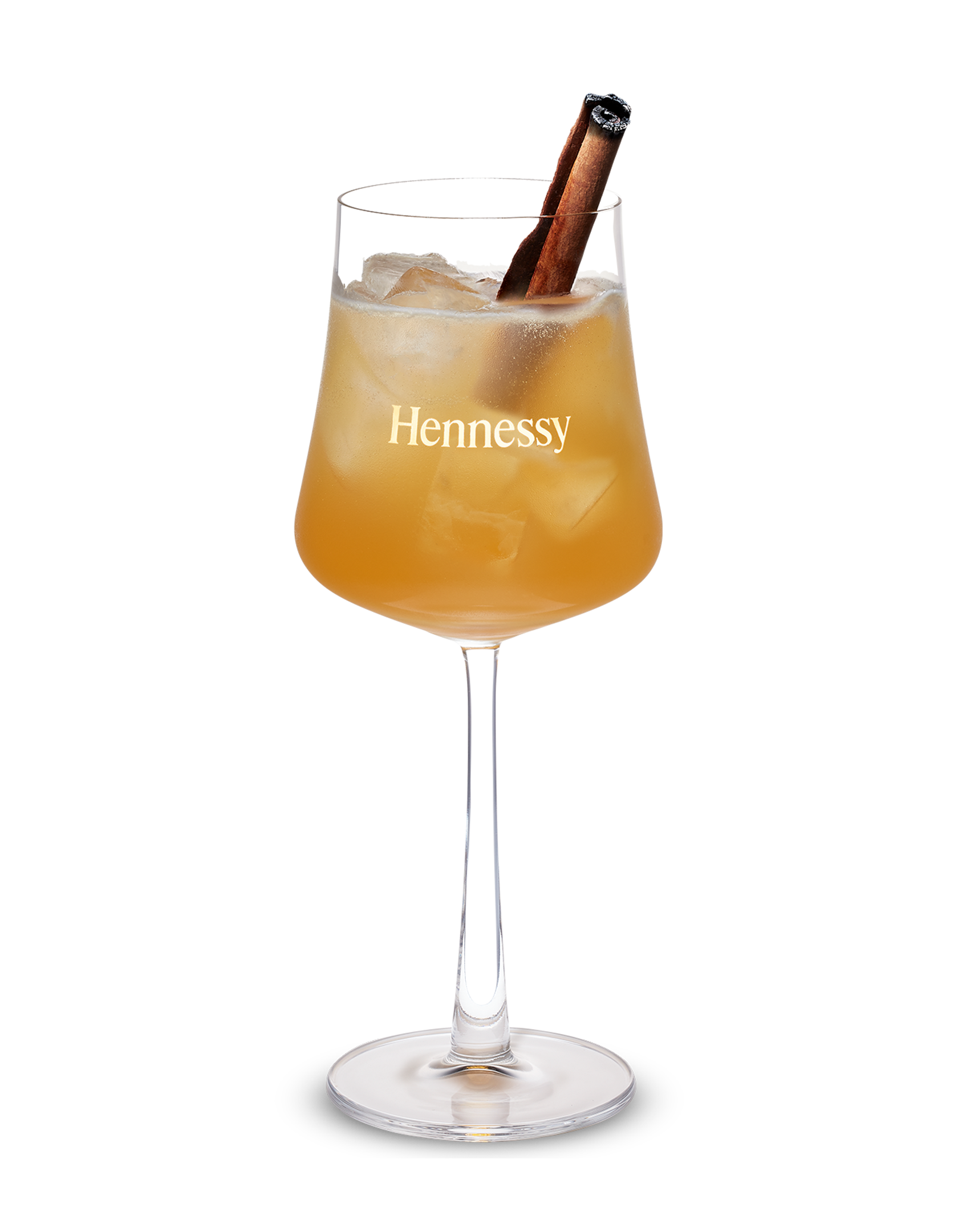 Cognac cocktail The Ginger with ginger ale Hennessy