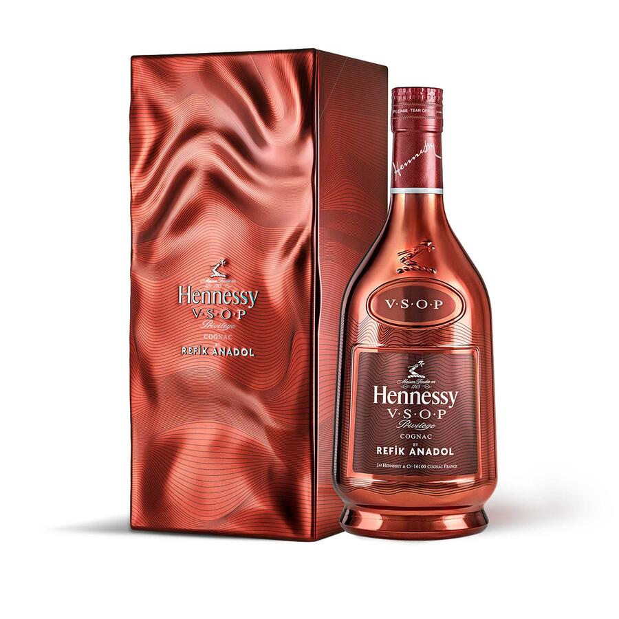 HENNESSY X REFIK ANADOL